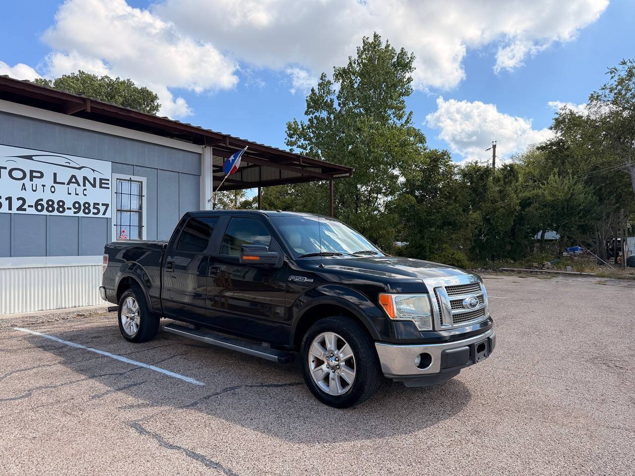 Used 2011 Ford F150 Lariat w/ Lariat Plus Pkg RWD image 4