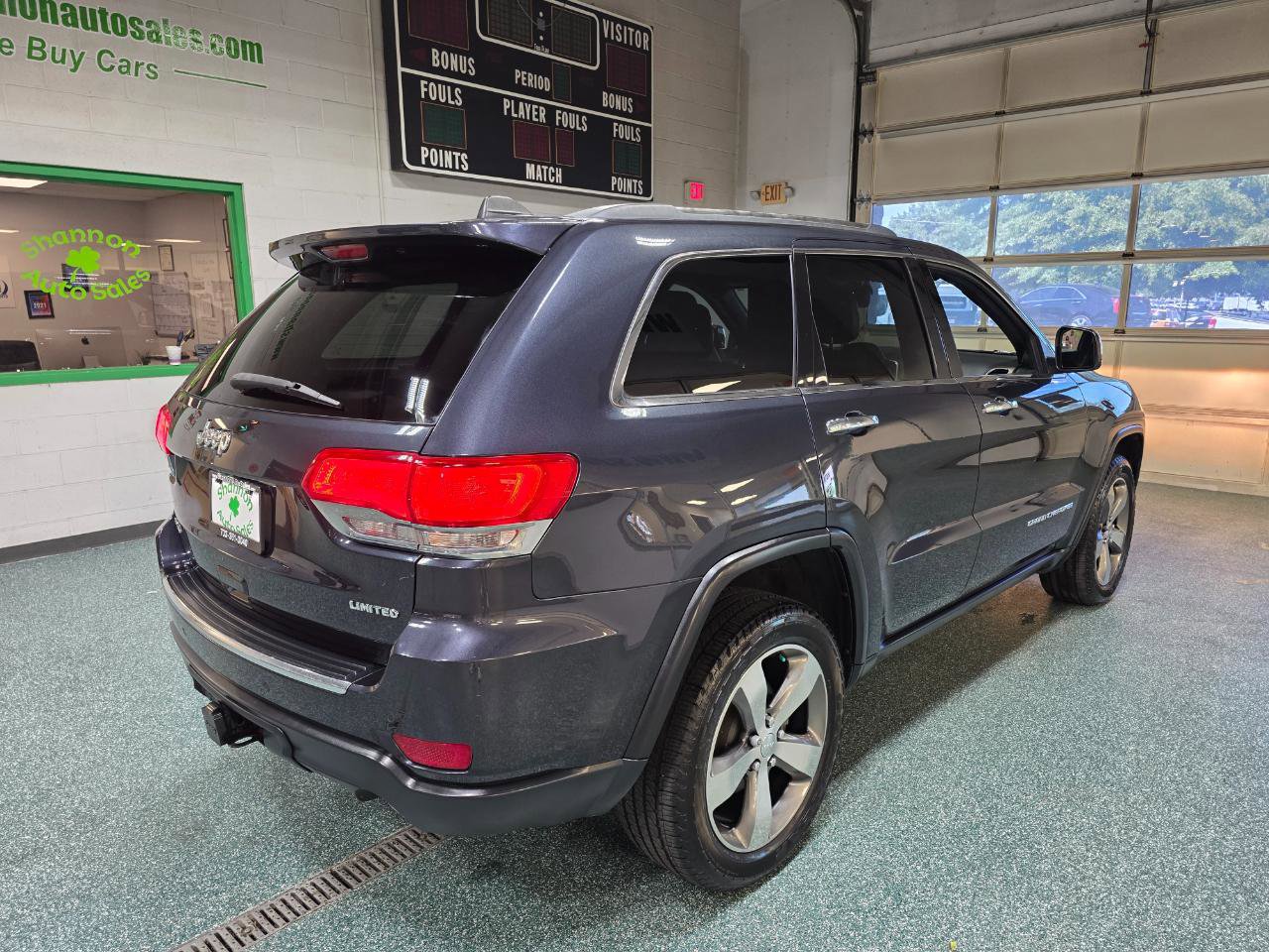 Used 2015 Jeep Grand Cherokee Limited AWD/4WD image 6