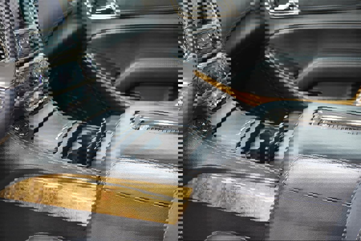 Used 2017 GMC Yukon Denali w/ Open Road Package image 27