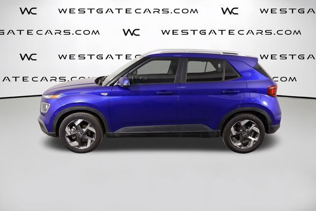 Used 2025 Hyundai Venue SEL FWD image 5