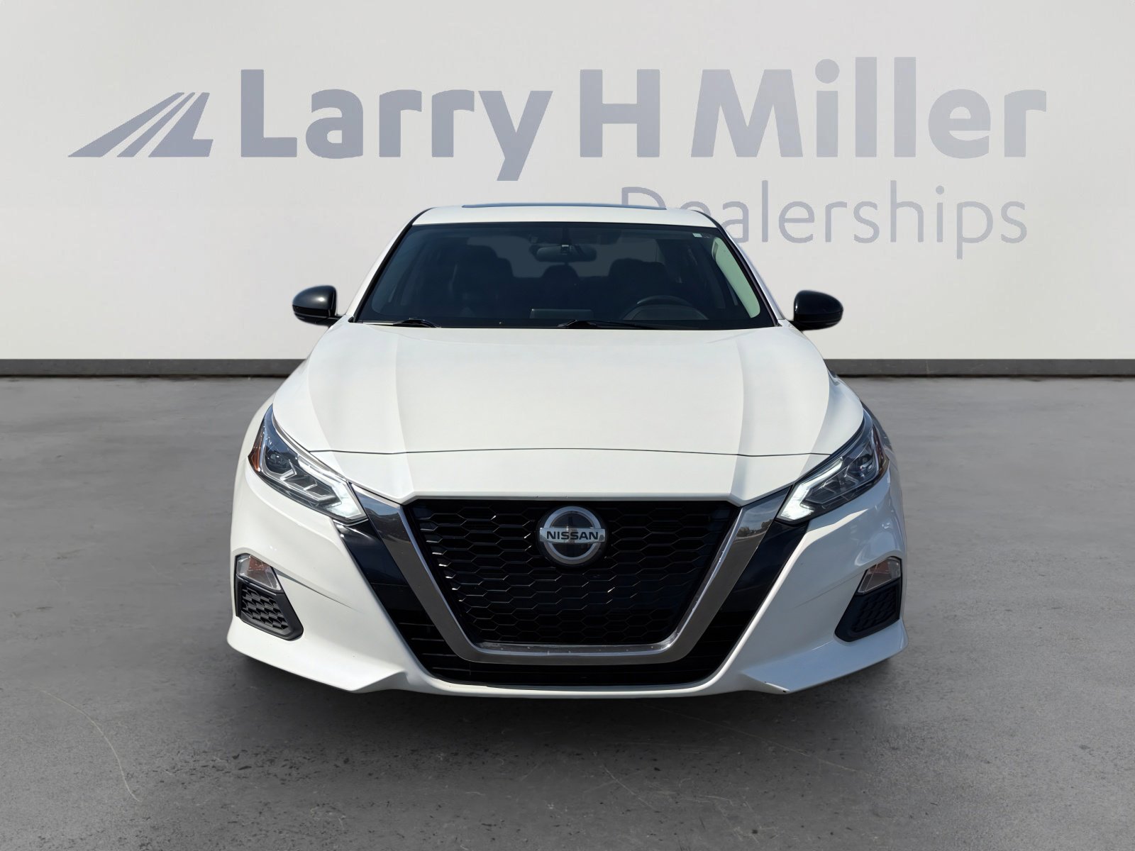 Used 2019 Nissan Altima 2.5 SR w/ SR Premium Package image 8