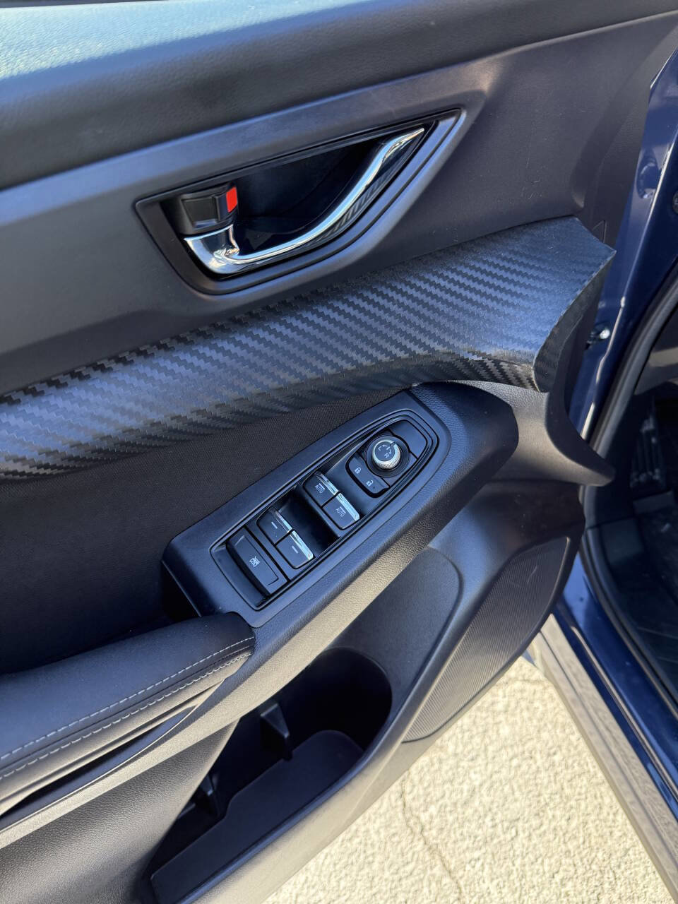 Used 2024 Subaru Ascent Premium w/ Convenience Package image 7