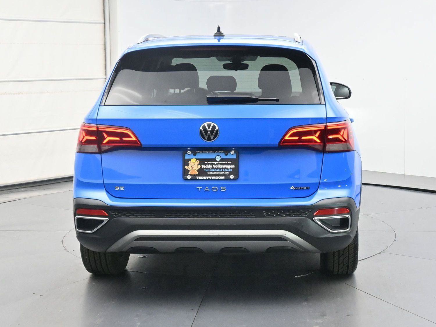 Used 2023 Volkswagen Taos SE w/ Panoramic Sunroof Package AWD/4WD image 24