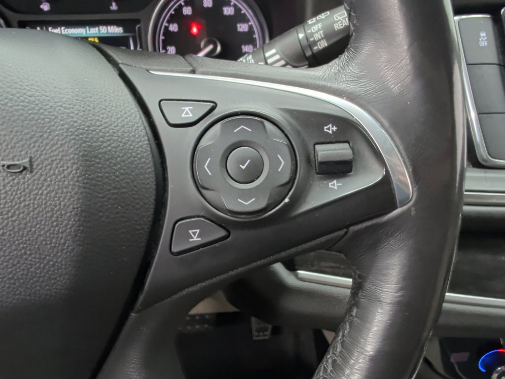 Used 2019 Buick Enclave Essence FWD image 17