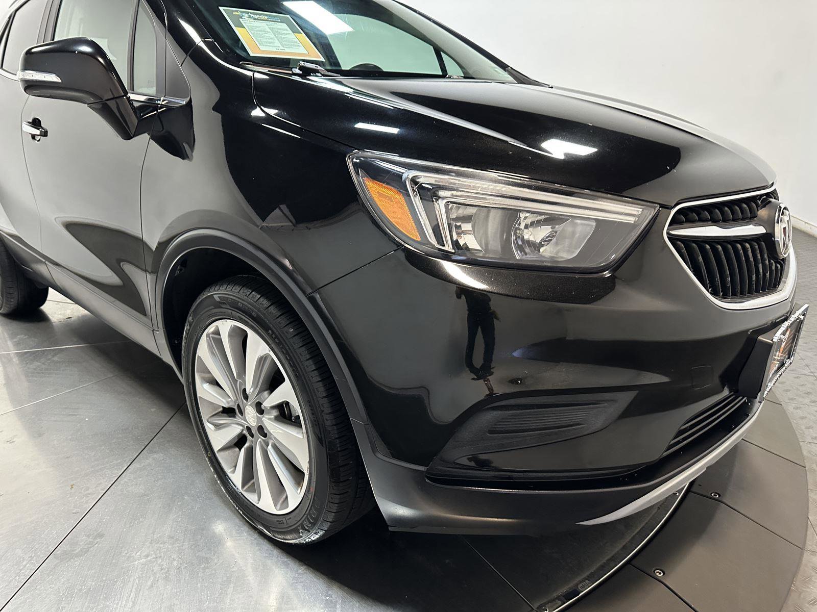Used 2019 Buick Encore Preferred image 3