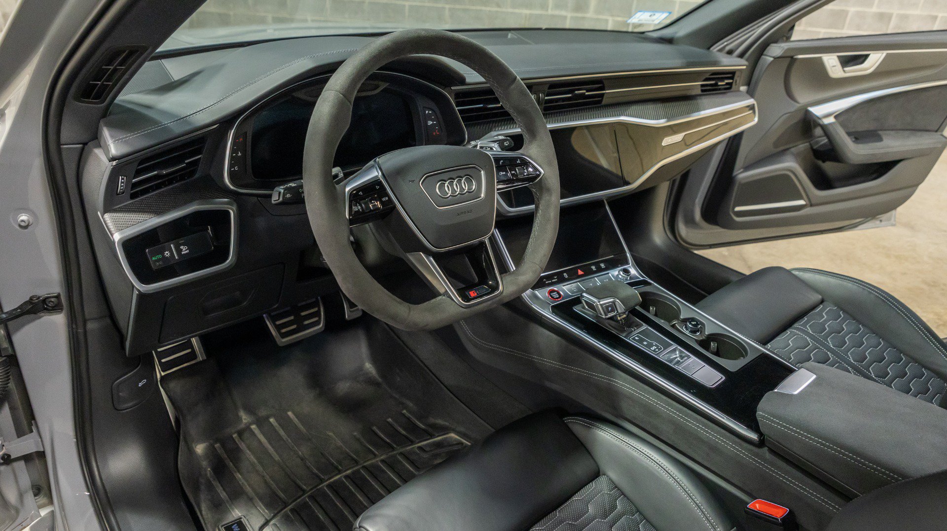 Used 2024 Audi RS 6 performance AWD/4WD image 48