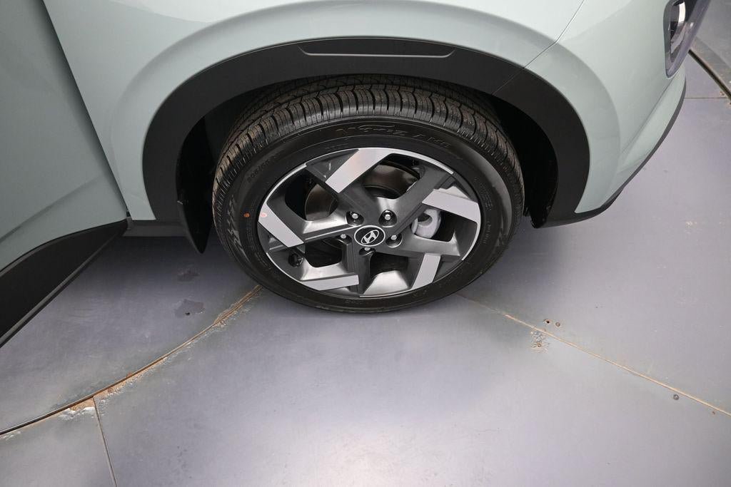 New 2026 Hyundai Venue SEL FWD image 32