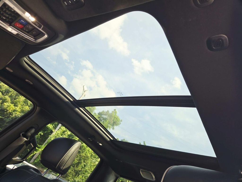 Used 2021 RAM 1500 Limited w/ Night Edition AWD/4WD image 9