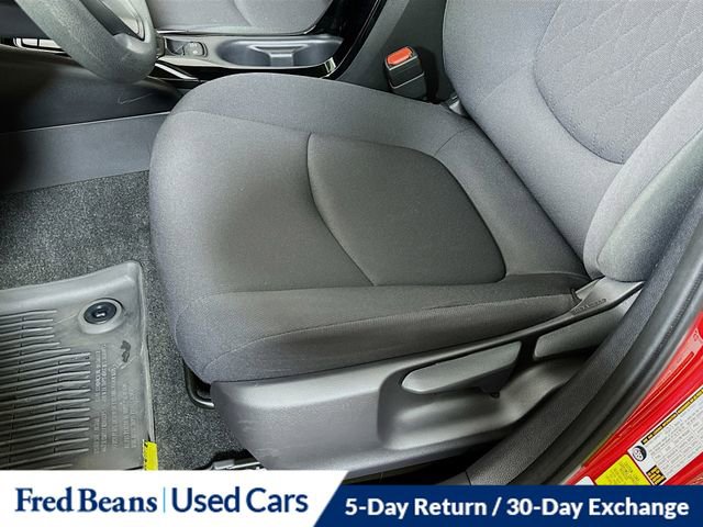 Used 2021 Toyota Corolla LE image 19