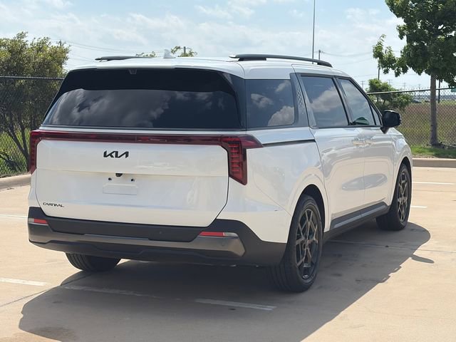 Used 2025 Kia Carnival SX Prestige image 9
