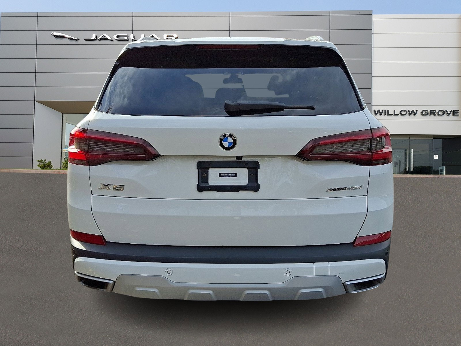 Used 2023 BMW X5 xDrive40i w/ Premium Package image 7