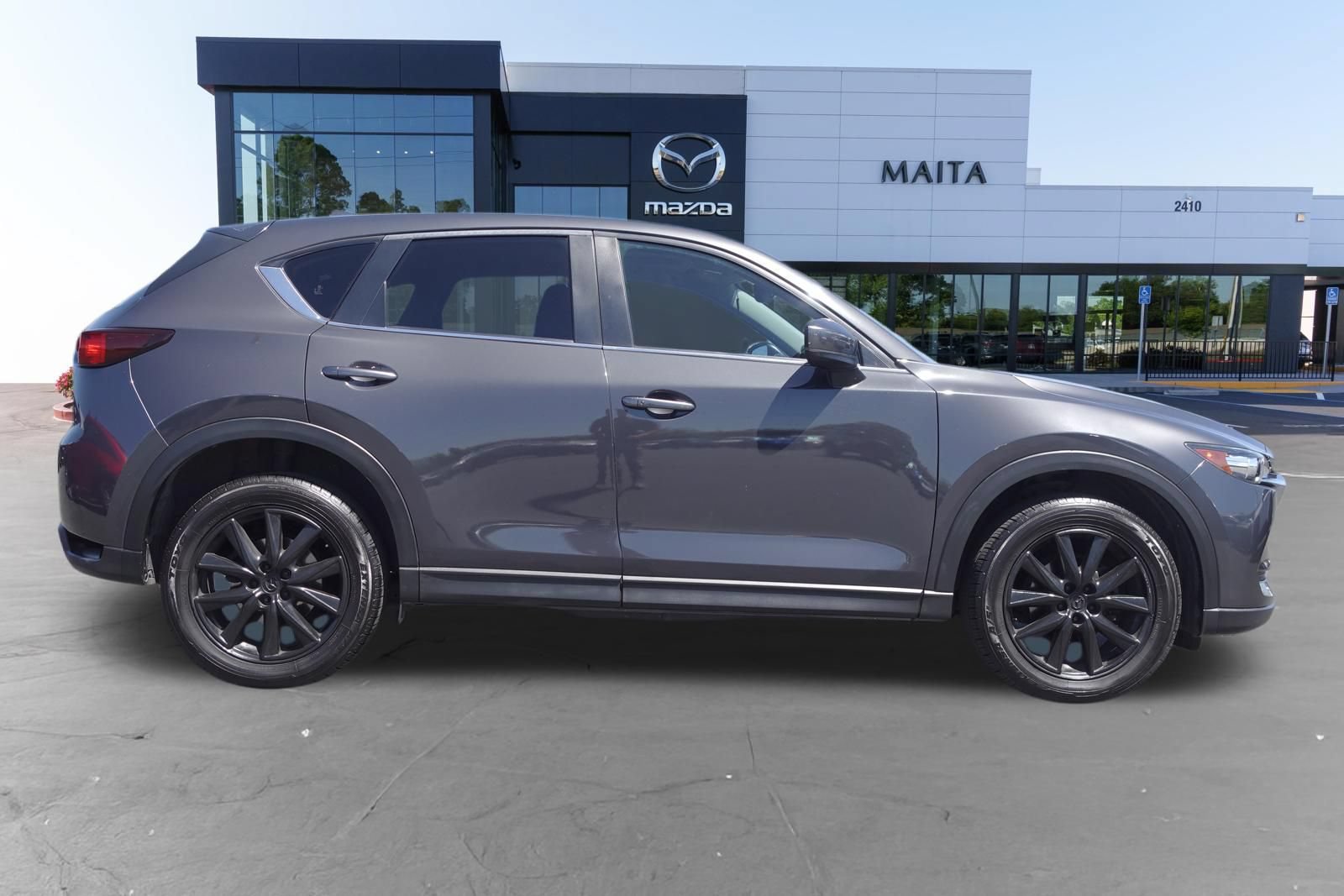 Used 2018 MAZDA CX-5 Touring w/ Preferred Equipment Package FWD image 2
