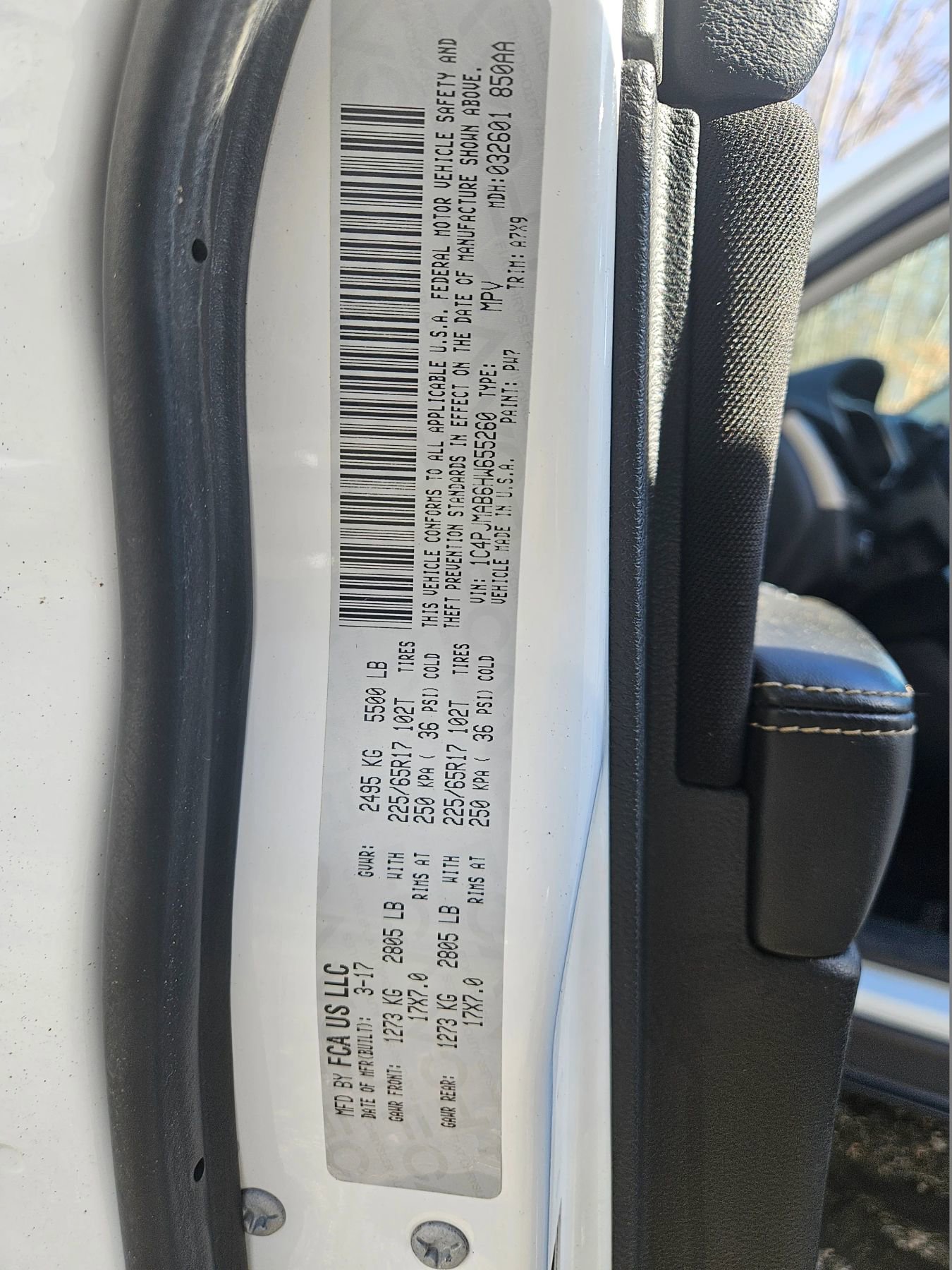 Used 2017 Jeep Cherokee Sport w/ Safety Group image 14