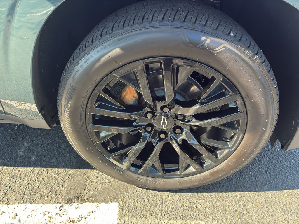 Used 2025 Chevrolet Tahoe RST w/ RST Capability Package AWD/4WD image 8