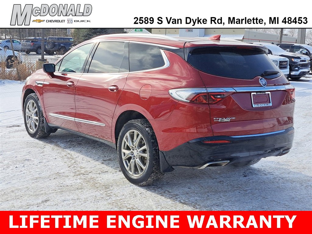 Used 2022 Buick Enclave Essence image 4