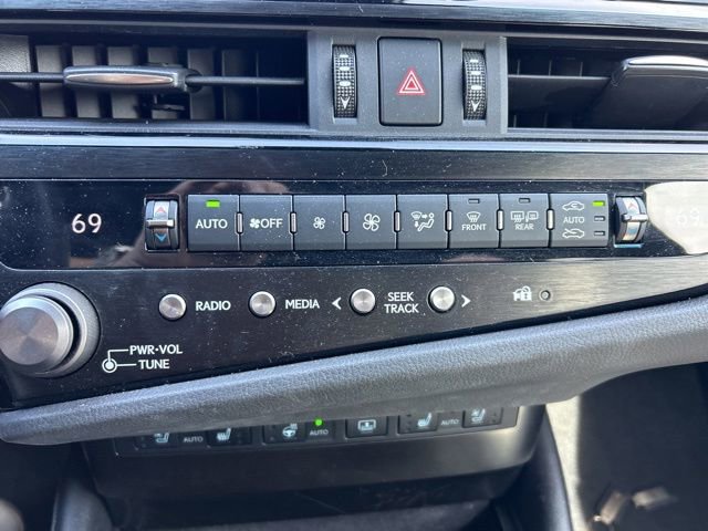 Used 2023 Lexus ES 350 F Sport w/ Accessory Package (Z2) FWD image 17