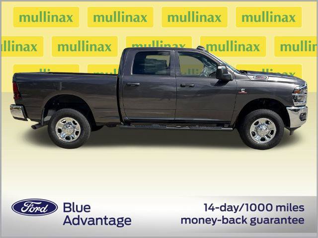 Used 2025 RAM 2500 Tradesman AWD/4WD image 2