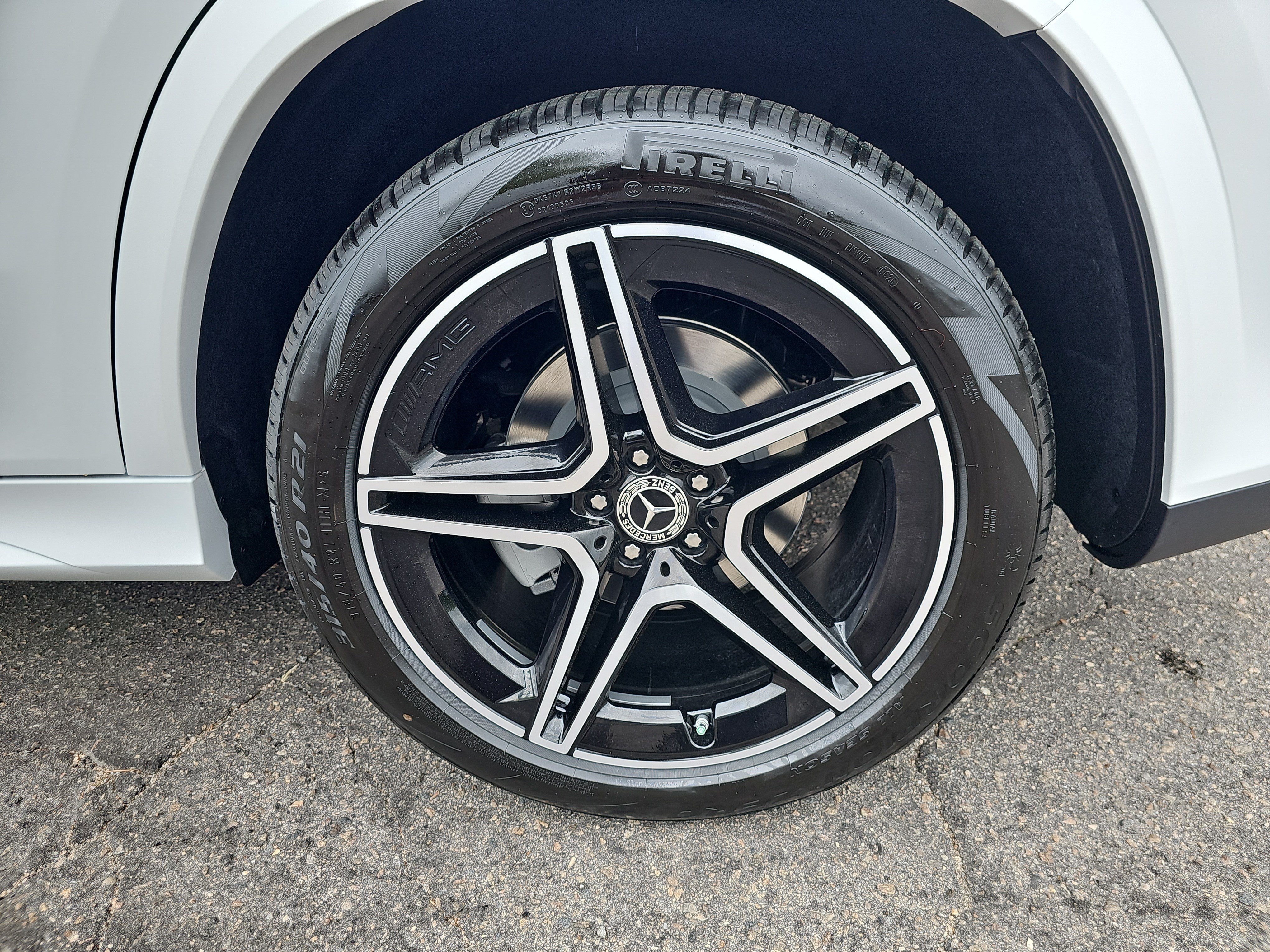 New 2026 Mercedes-Benz GLS 450 4MATIC image 34