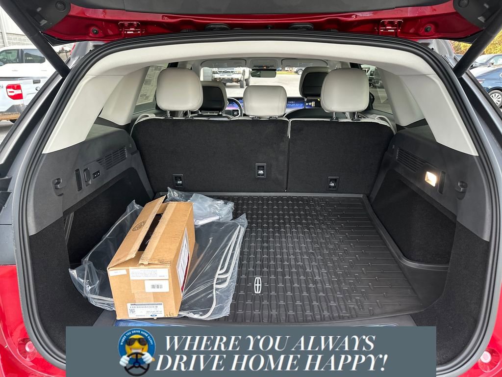 New 2026 Lincoln Nautilus Premier w/ Jet Appearance Package image 25