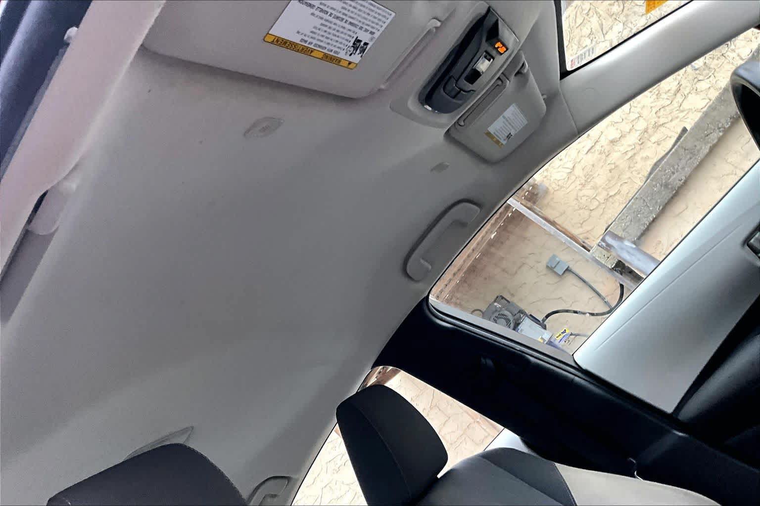 Used 2025 Toyota Corolla LE FWD image 14