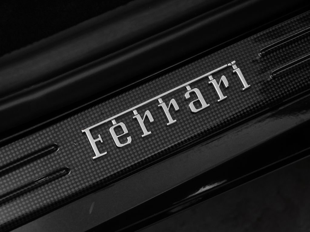 Certified 2021 Ferrari F8 Tributo RWD image 18
