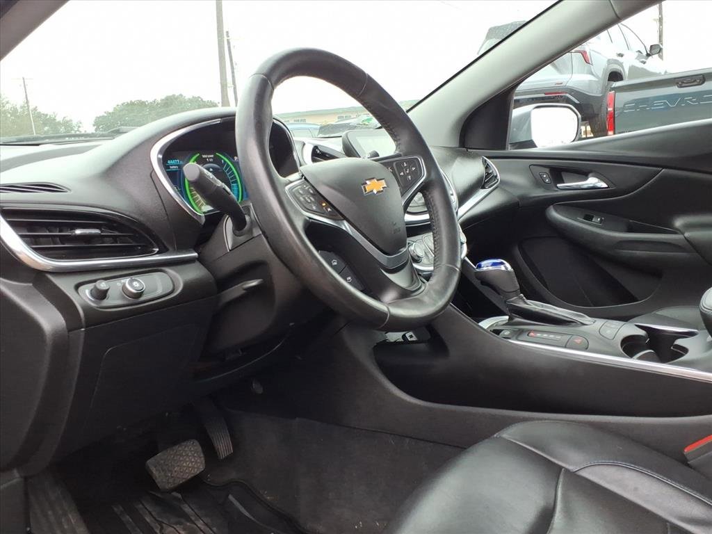 Used 2018 Chevrolet Volt Premier w/ Driver Confidence Package image 16