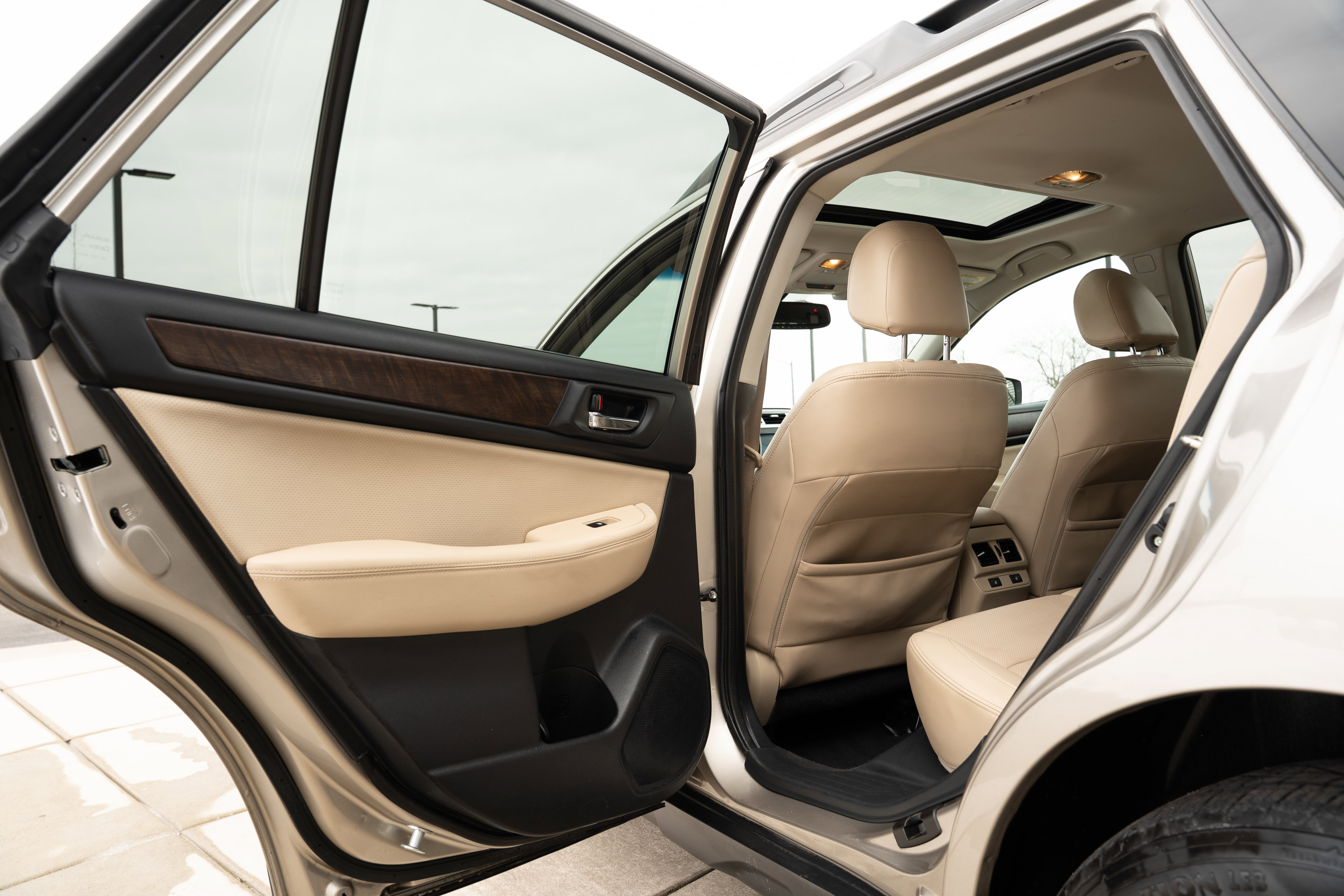 Used 2015 Subaru Outback 2.5i Limited image 27