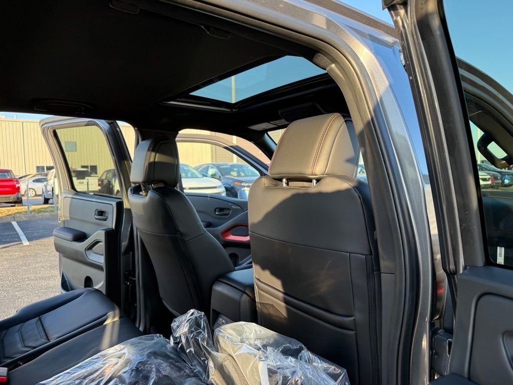 New 2026 Nissan Frontier PRO-4X w/ Pro Premium Package image 32
