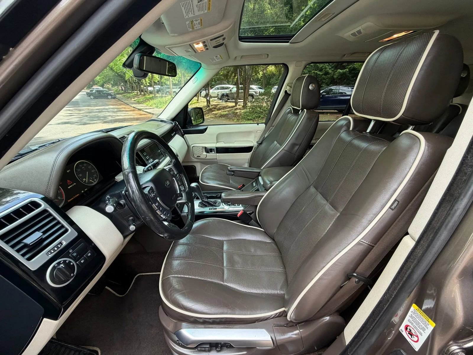 Used 2011 Land Rover Range Rover HSE LUX AWD/4WD image 7