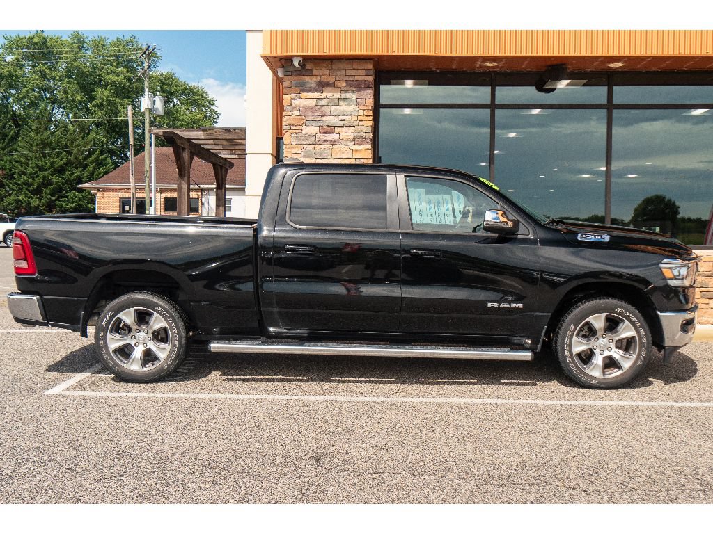 Used 2023 RAM 1500 Laramie AWD/4WD image 2
