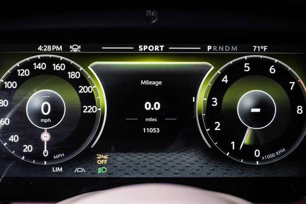 Used 2024 Aston Martin DB12 Coupe RWD image 5