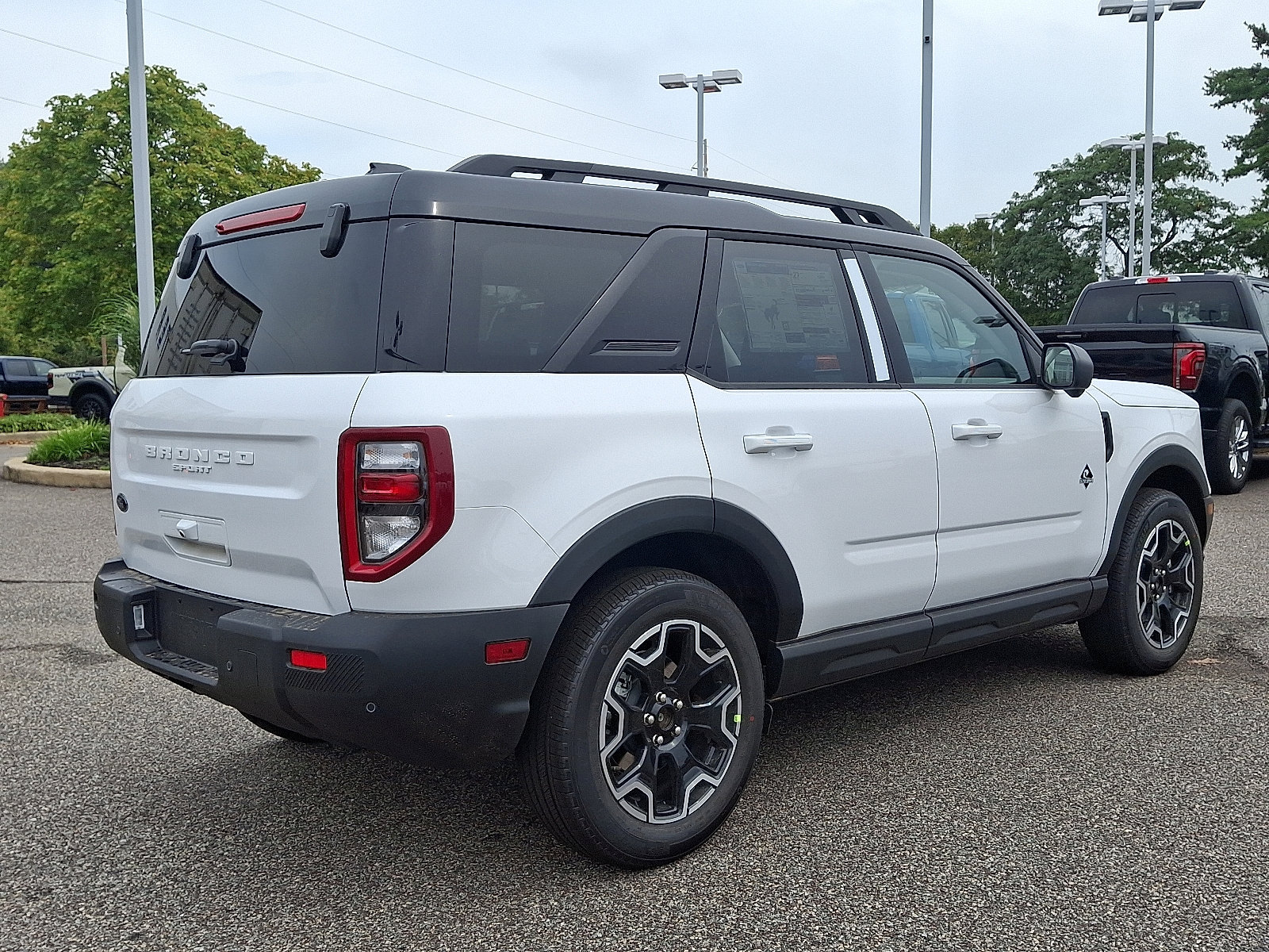 New 2025 Ford Bronco Sport Outer Banks w/ Outer Banks Tech Package+ AWD/4WD image 7
