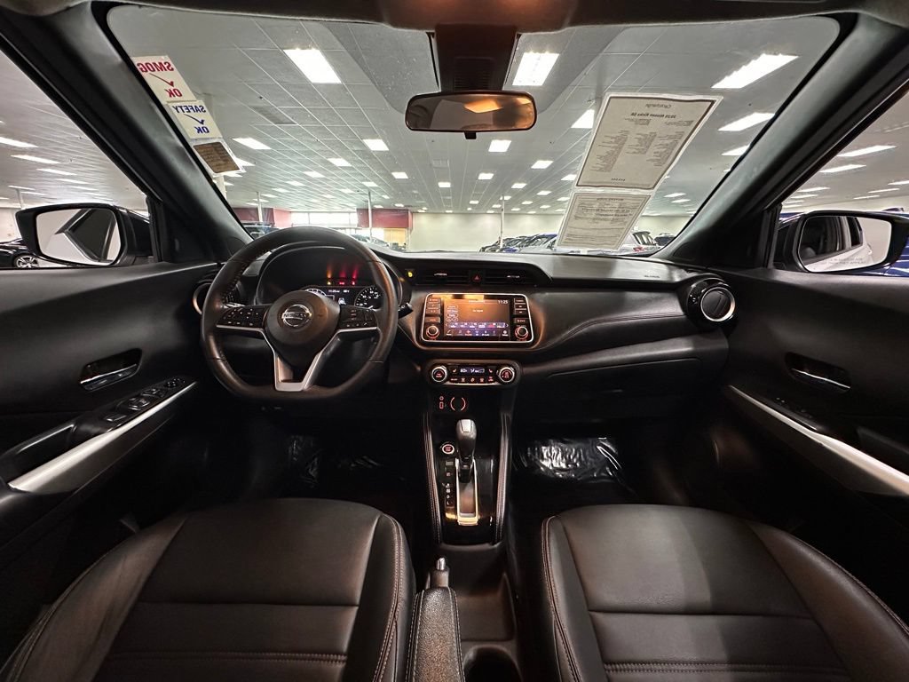 Used 2020 Nissan Kicks SR w/ SR Premium Package FWD image 26