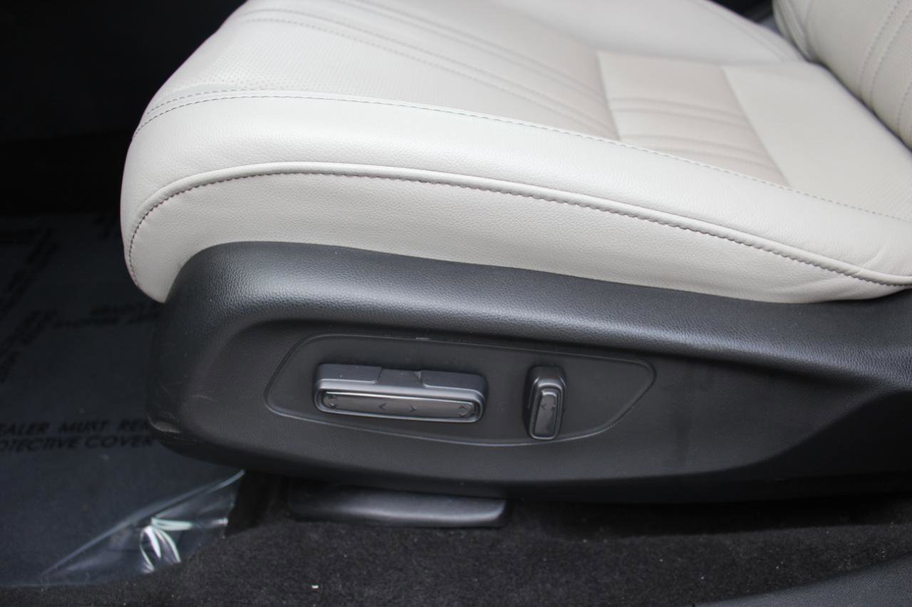 Used 2025 Honda HR-V EX-L image 13