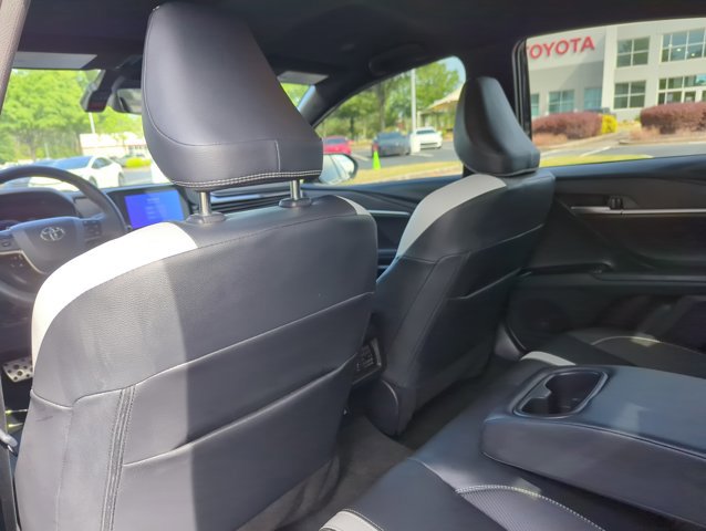 Used 2025 Toyota Camry SE FWD image 18