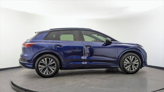 Used 2023 Audi Q4 e-tron Premium Plus RWD image 9