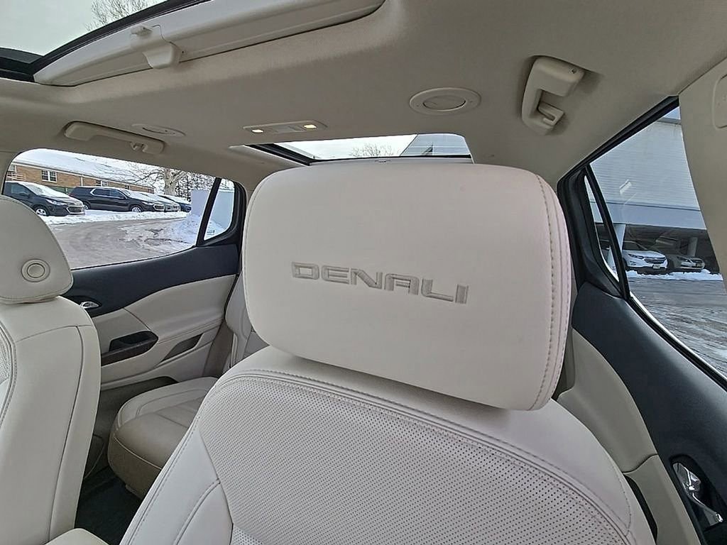 Used 2023 GMC Acadia Denali w/ Denali Ultimate Package image 30