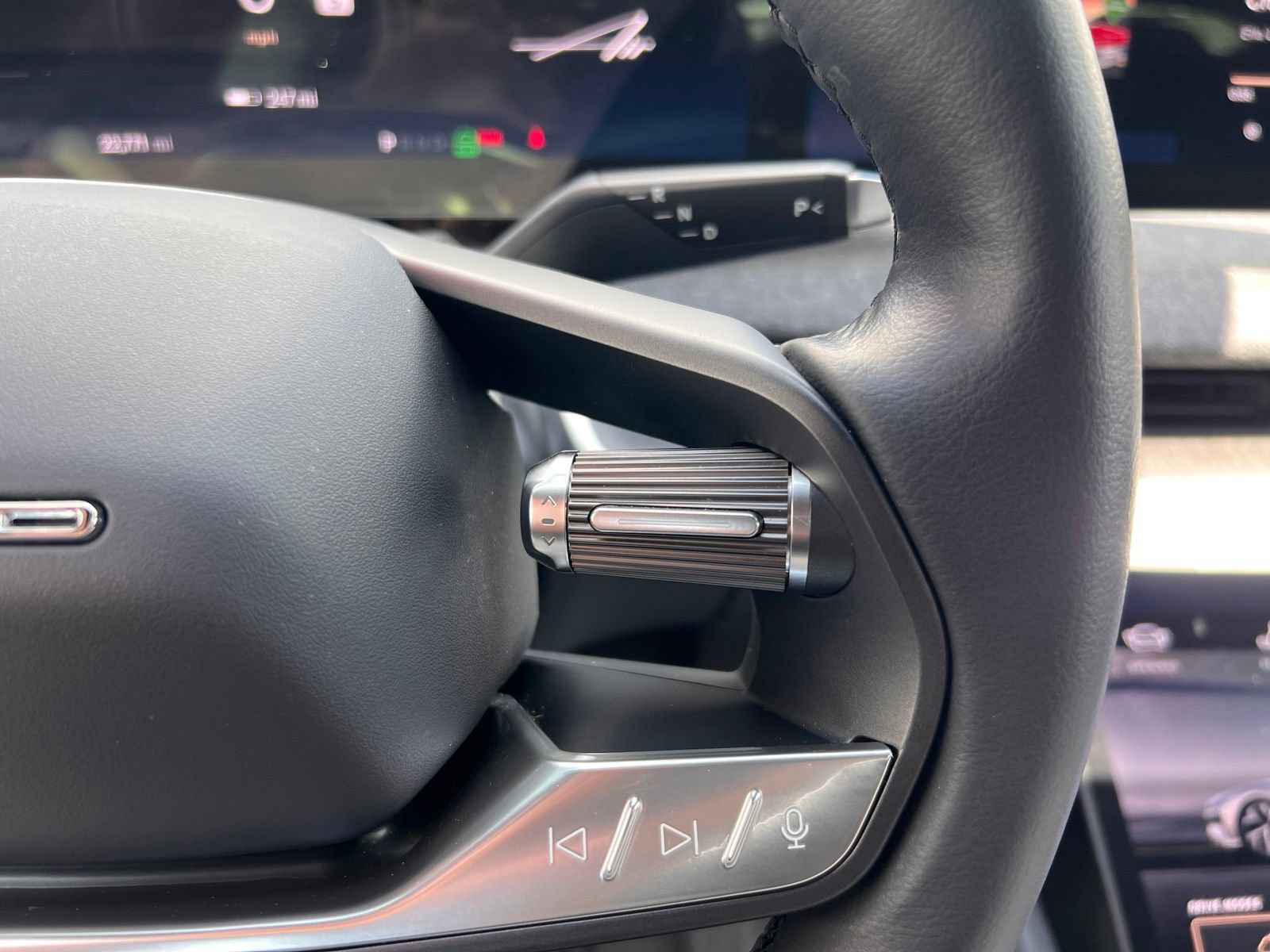 Used 2024 Lucid Air Touring AWD/4WD image 34