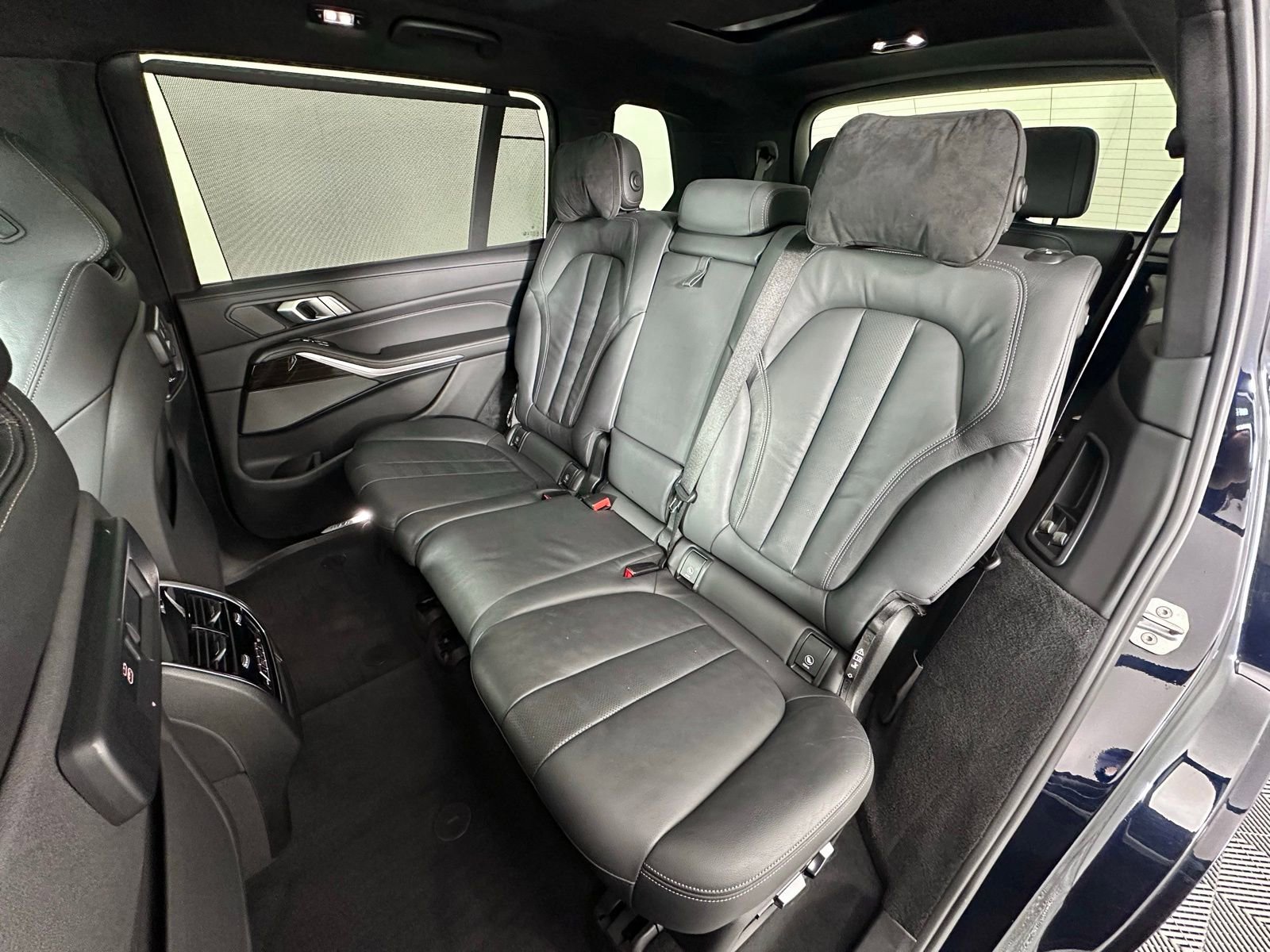 Used 2020 BMW X7 xDrive40i w/ M Sport Package image 35