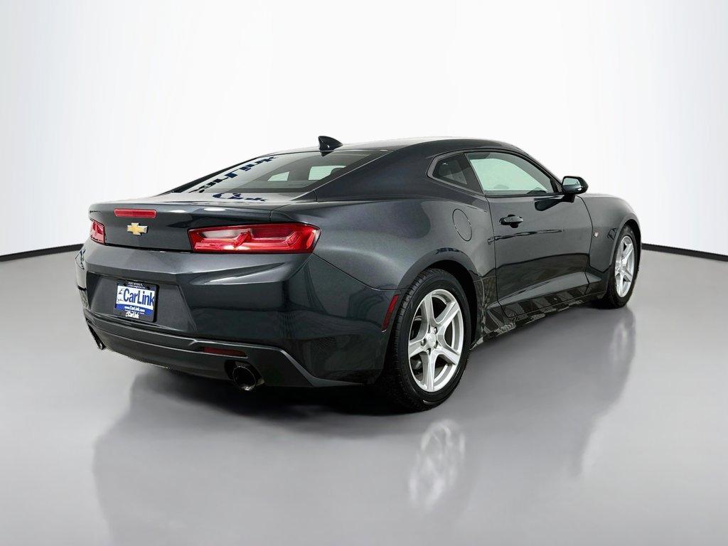 Used 2017 Chevrolet Camaro LT RWD image 8