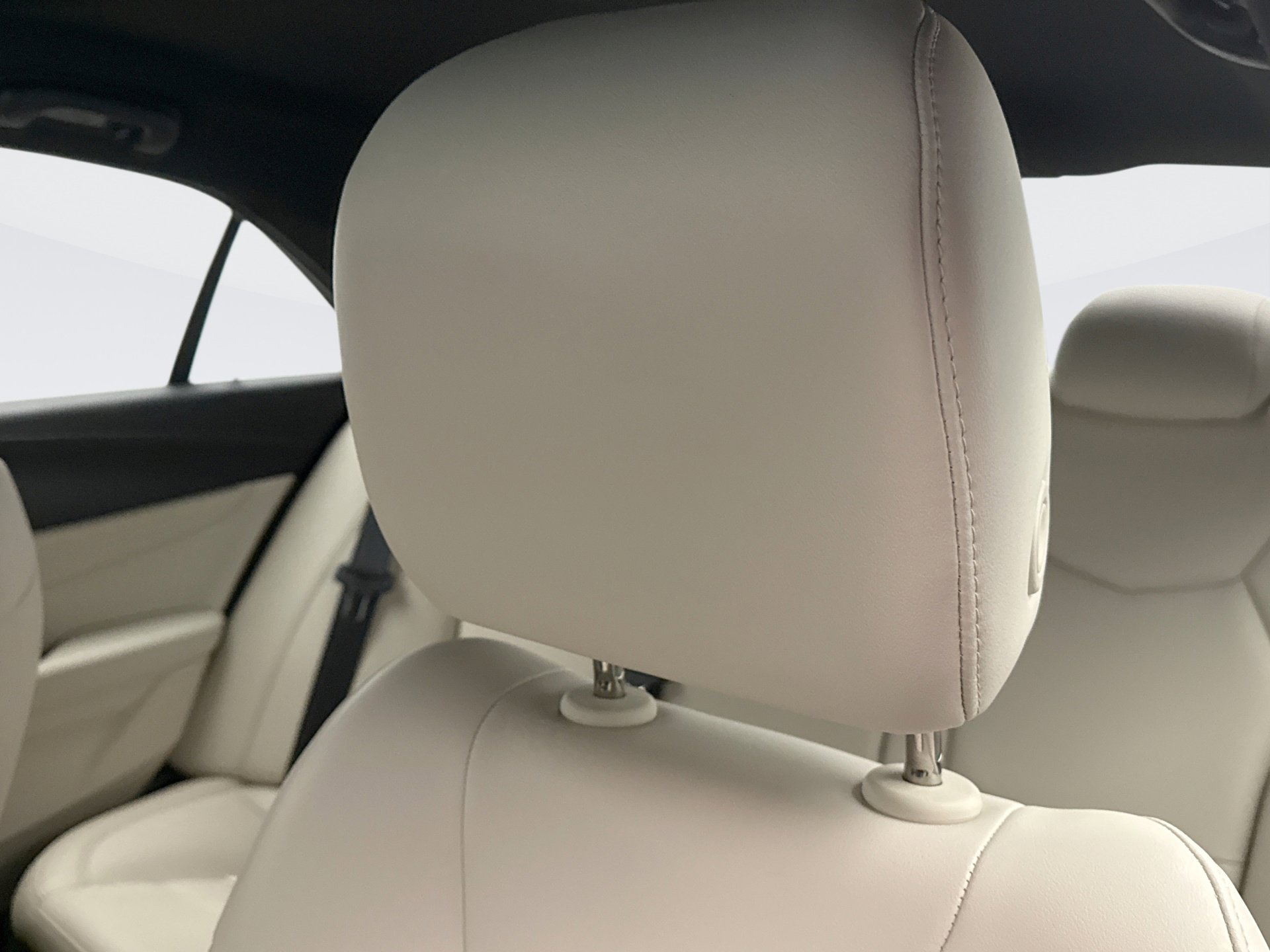 Used 2020 Cadillac CT4 Luxury w/ Cold Weather Package image 8