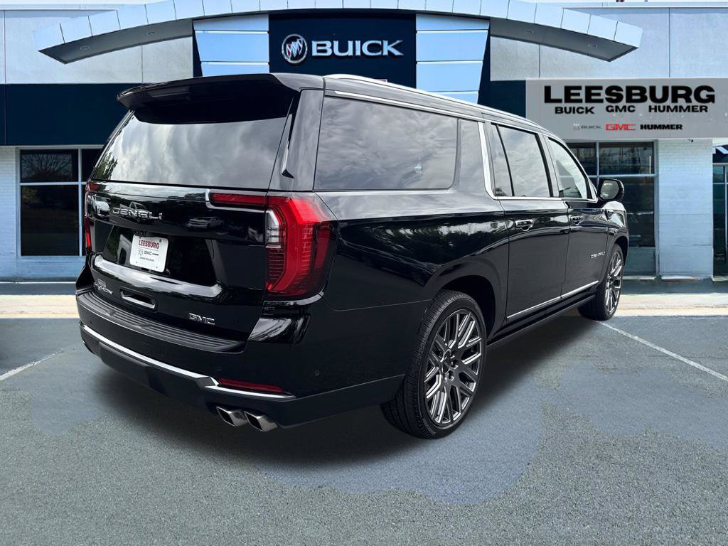 Used 2025 GMC Yukon XL Denali Ultimate AWD/4WD image 7