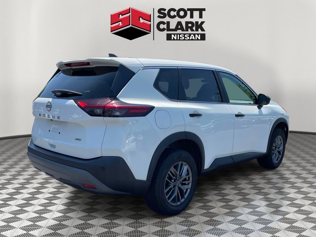 Used 2023 Nissan Rogue S AWD/4WD image 6