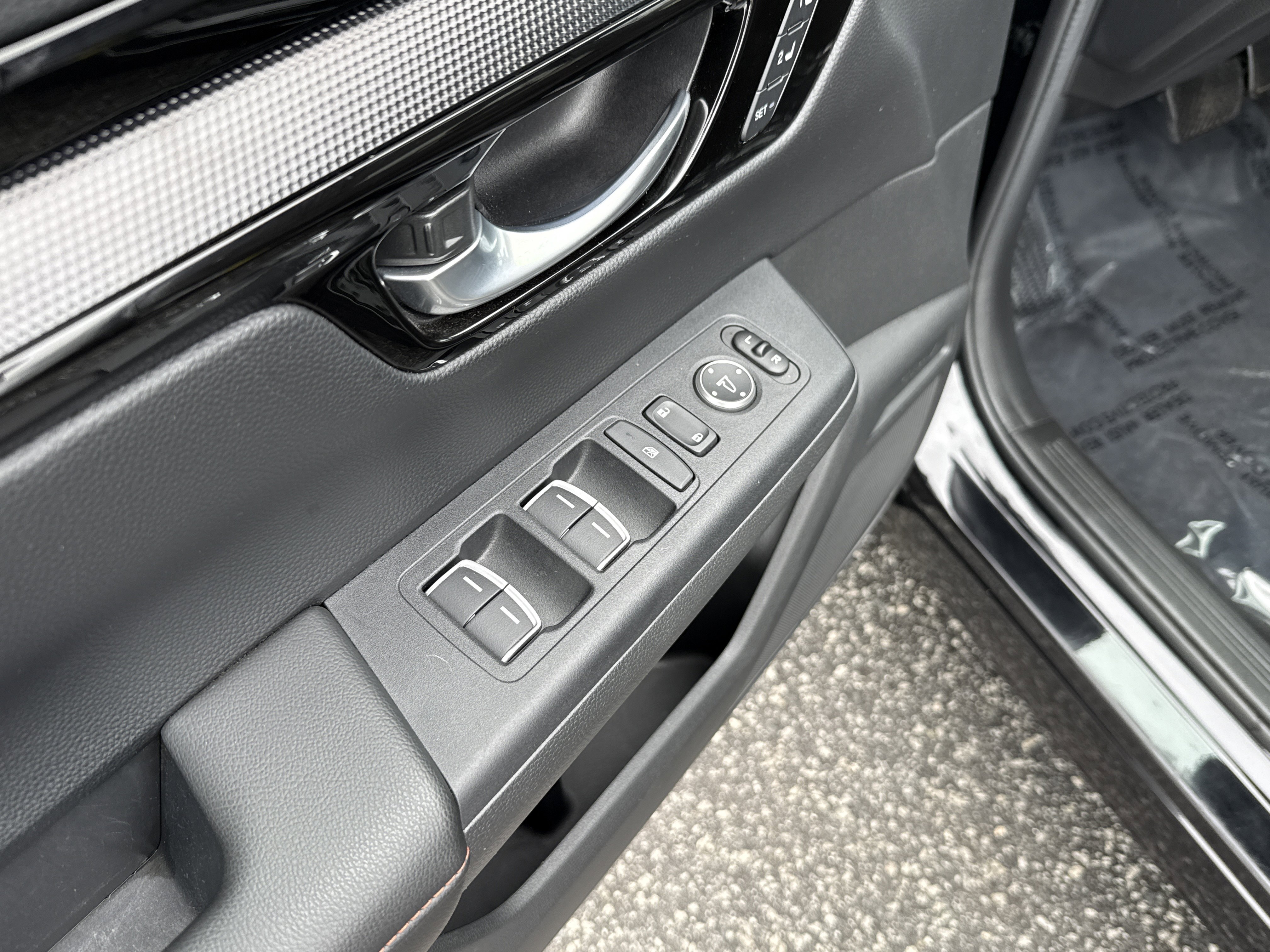 Used 2023 Honda CR-V Sport Touring image 15