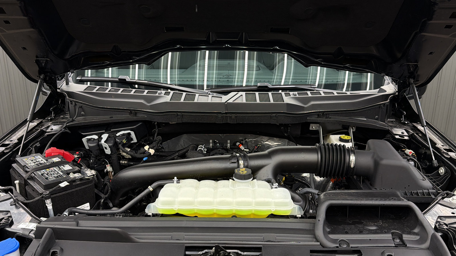 Used 2026 Ford F150 Lariat AWD/4WD image 19