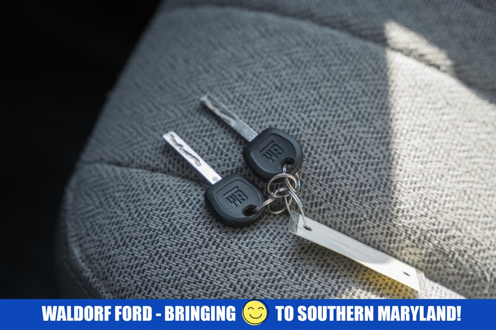 Used 2025 Chevrolet Express 2500 Extended w/ Communications Package image 43