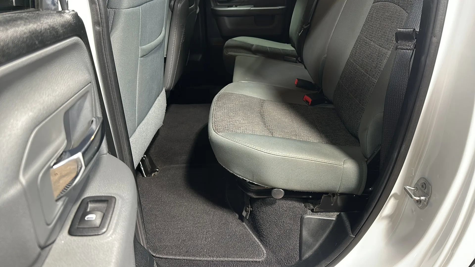 Used 2016 RAM 1500 Big Horn AWD/4WD image 11
