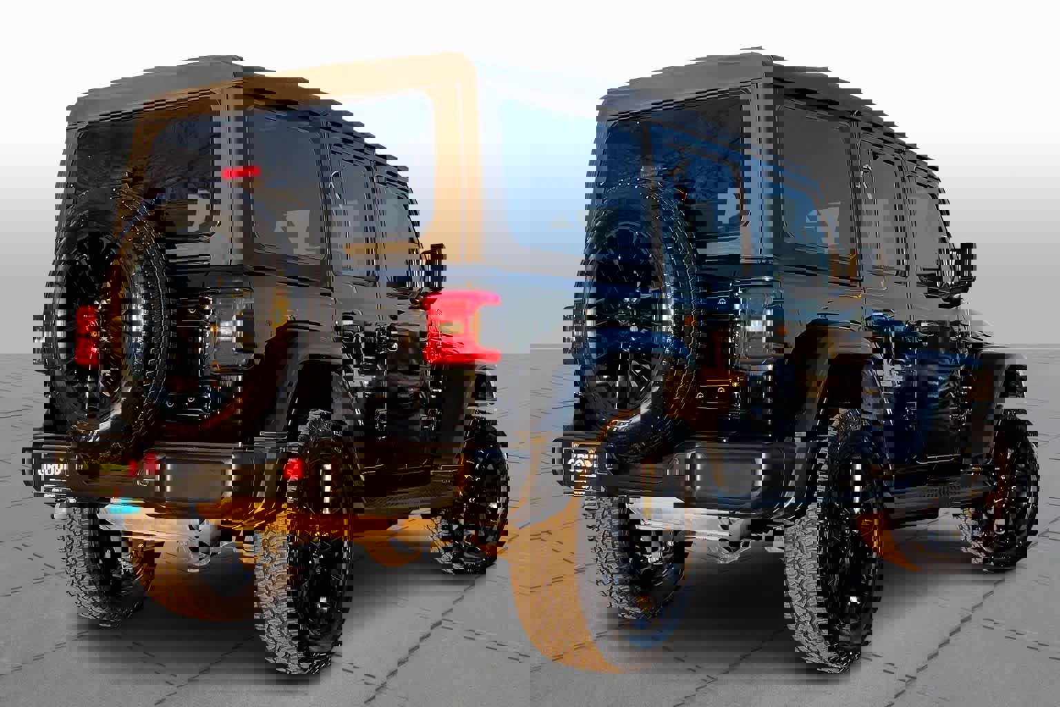 Used 2022 Jeep Wrangler Unlimited Sahara w/ Cold Weather Group image 27