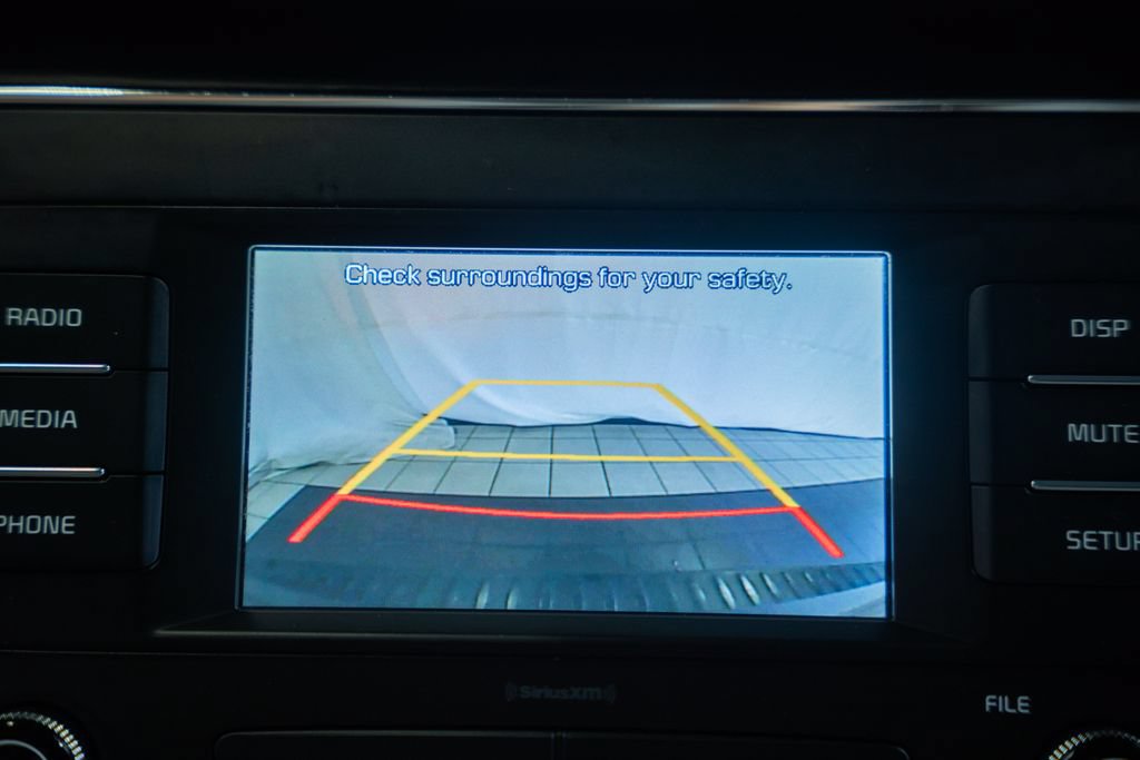 Used 2018 Kia Sedona LX FWD image 36