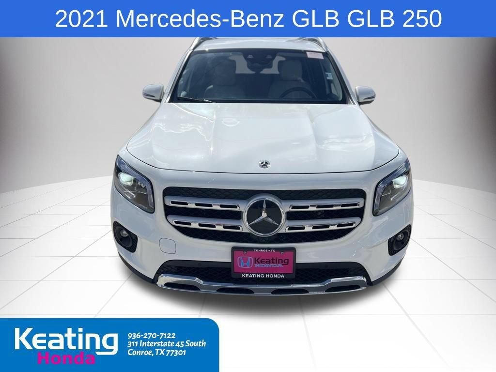 Used 2021 Mercedes-Benz GLB 250 image 2